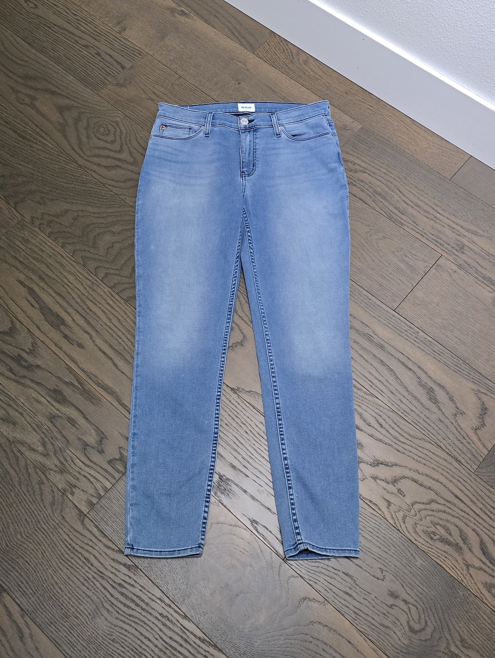 Hudson Natalie Mid Rise Skinny Jean in Medium Wash - Picture 3 of 11